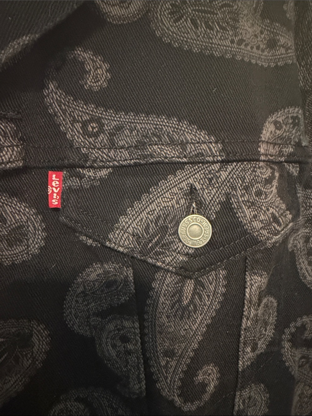 Levi's Cotton Blend Black Paisley Print Trucker Denim Classic Jacket - Picture 8 of 9